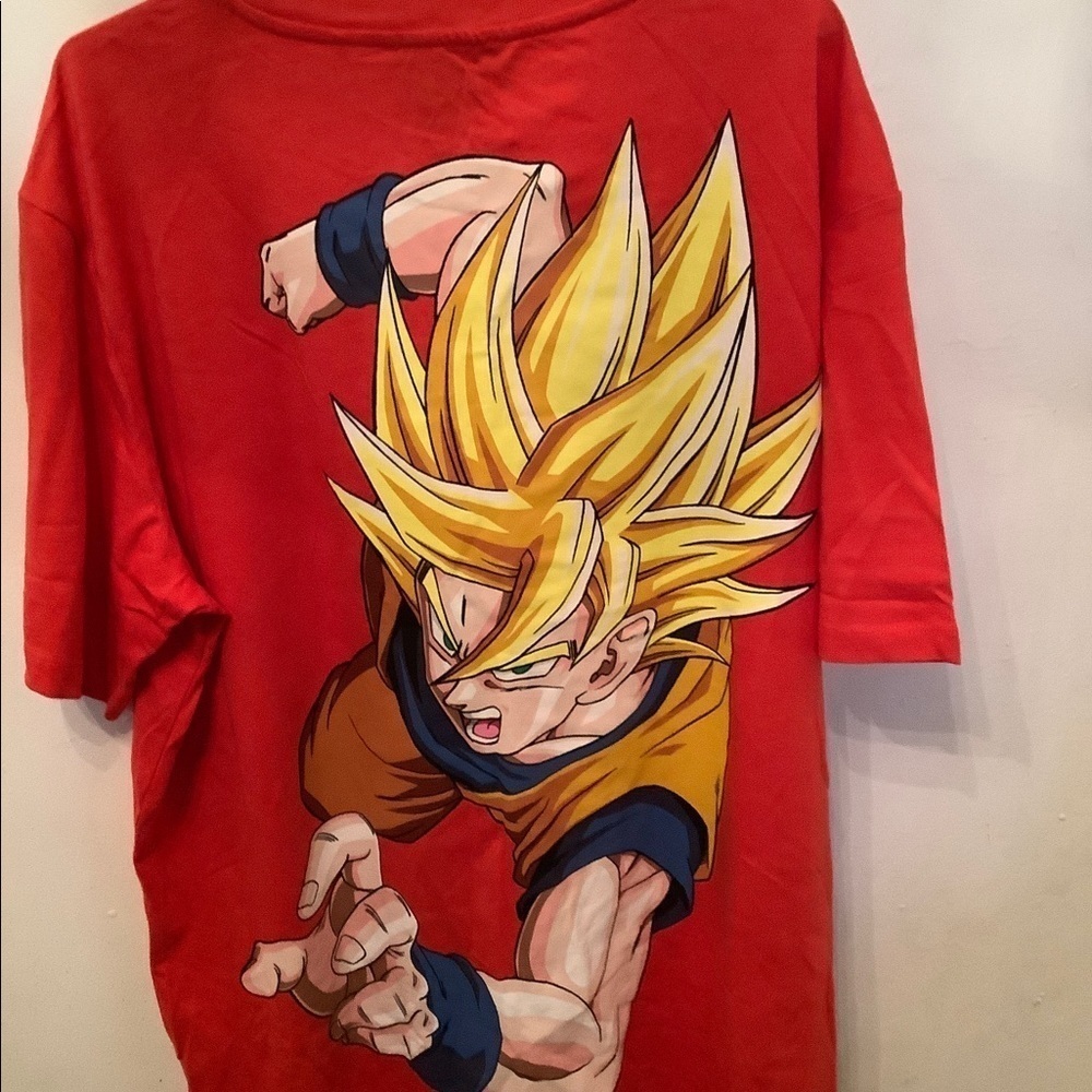 Bershka Dragon Ball Z Super Saiyan 3D Goku T-Shirt​​​​​​​ - Picture 7 of 7
